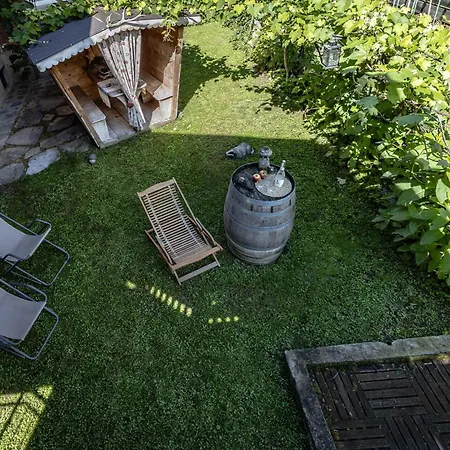 大慈恩卡斯公寓 4*