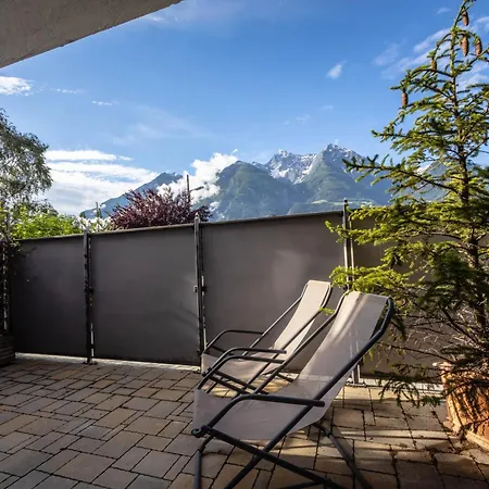 大慈恩卡斯公寓 4*