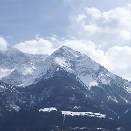 大慈恩卡斯公寓 4* Saint-Christophe